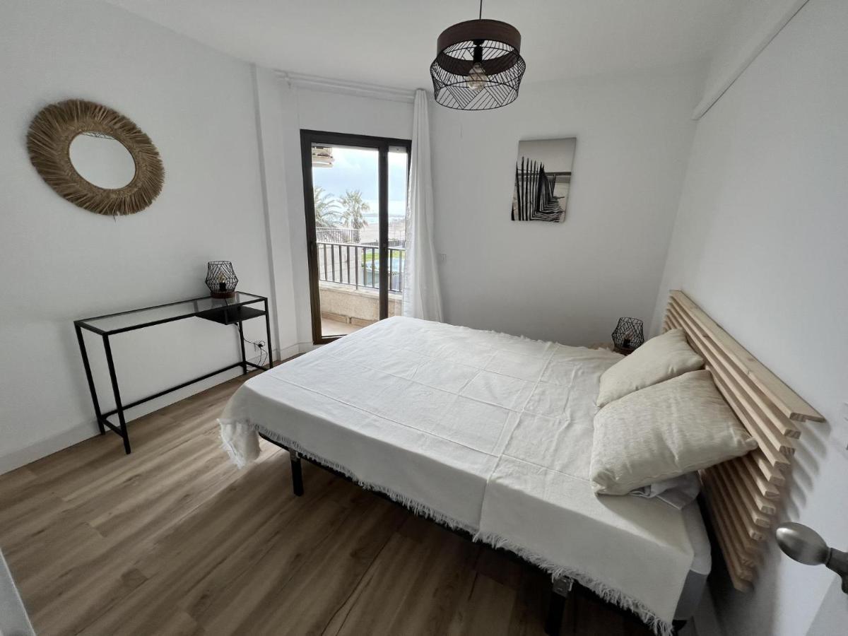 Castell Joncar Apartment Roses Bagian luar foto